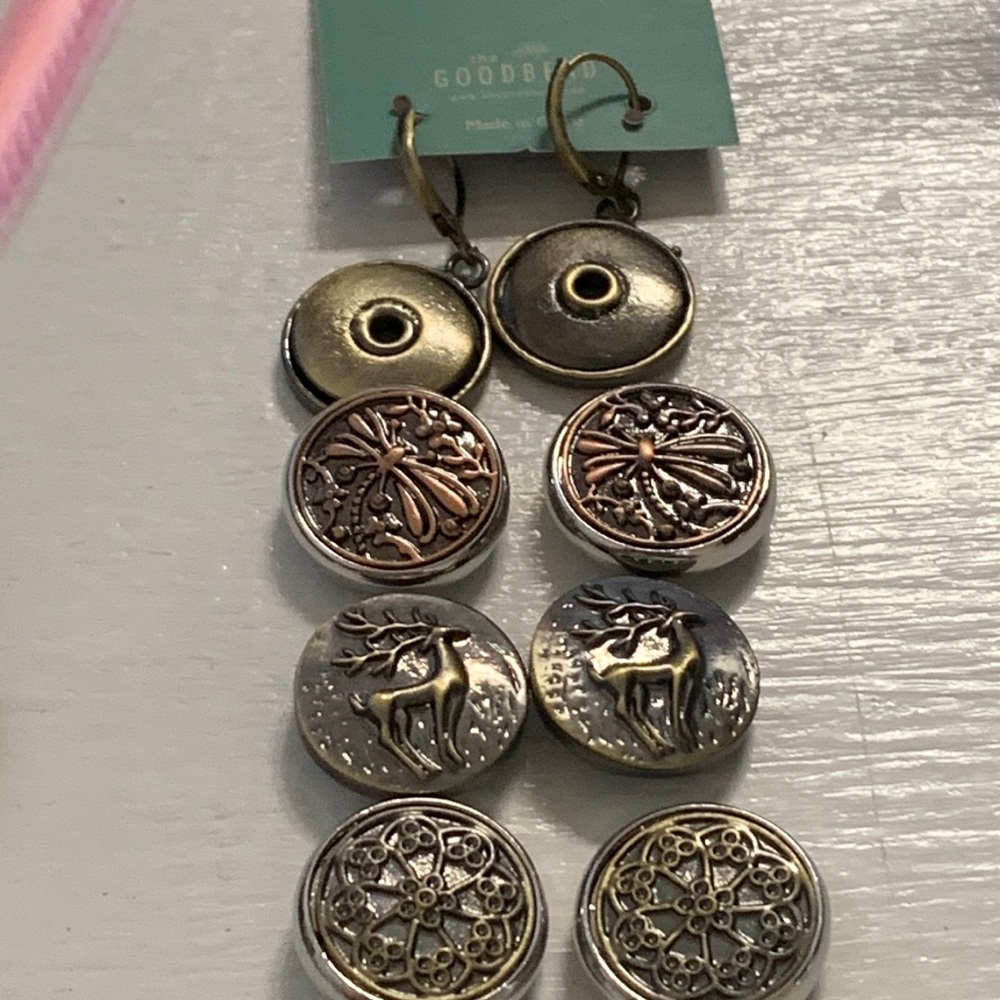 1 pair original snap antique brass leverback earrings with 3 pair snaps. NWT